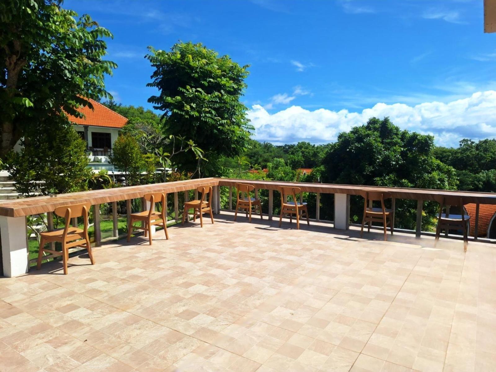 Batu Jaran Hill Aparthotel *