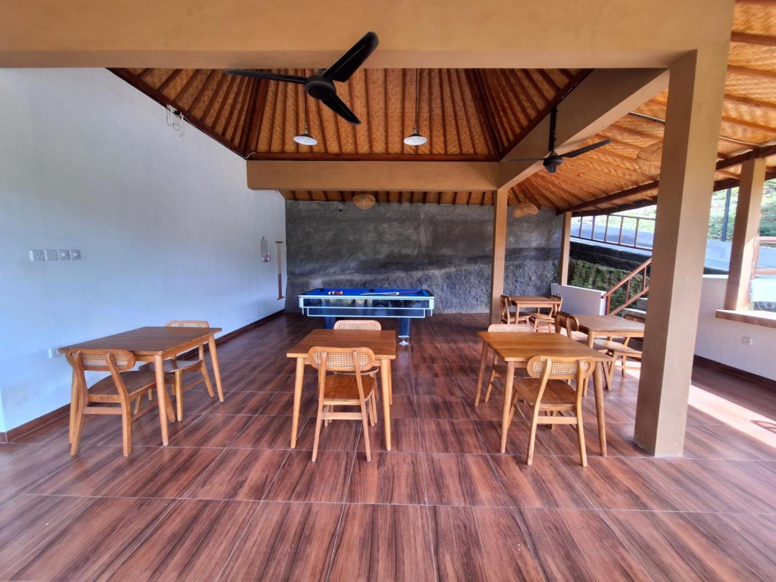 Aparthotel Batu Jaran Hill